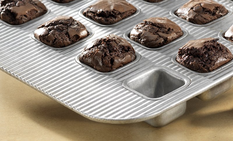 USA PAN Brownie Bite Pan with AMERICOAT® ePlus Glaze